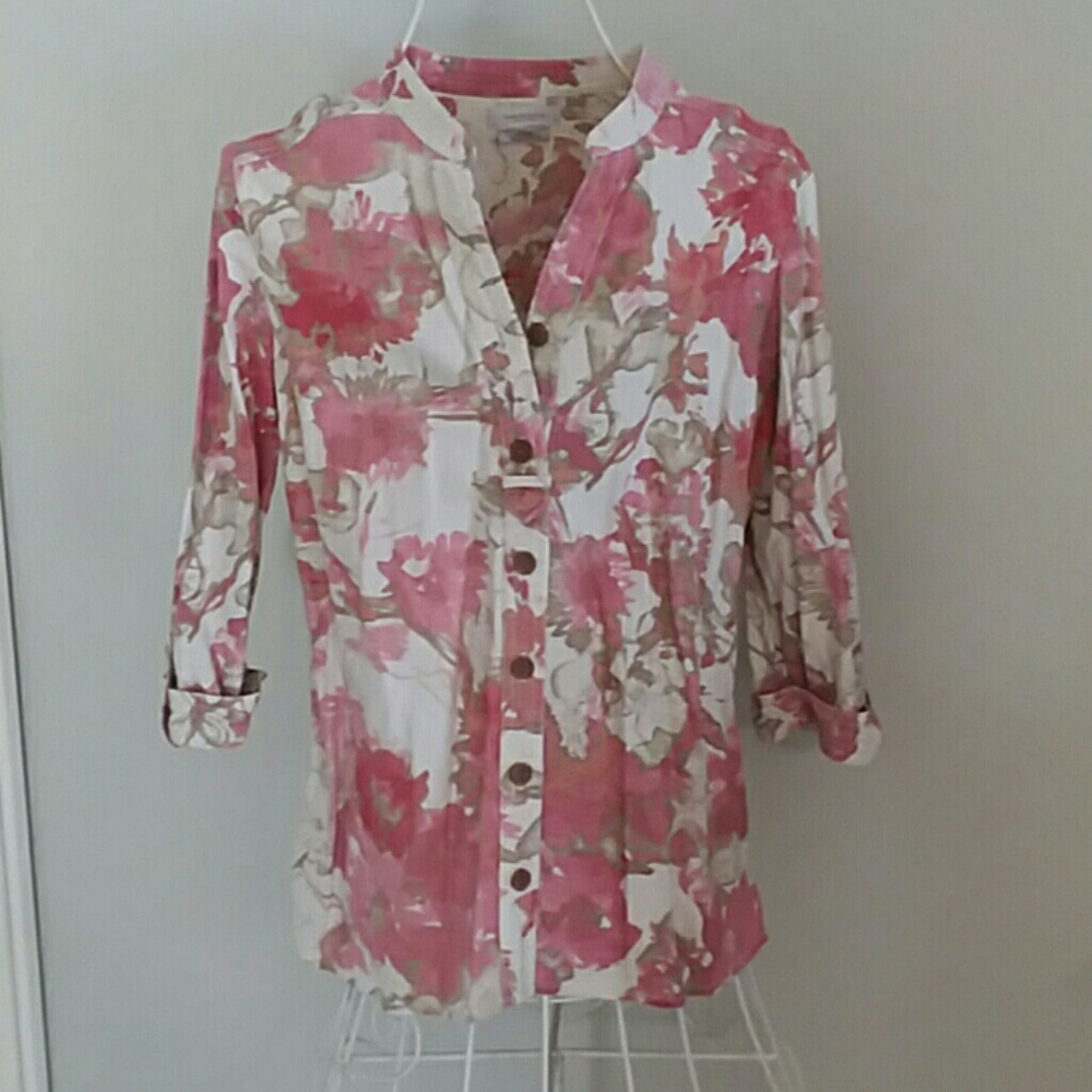 Van Heusen button up shirt